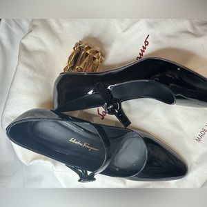 Ferragamo heels on sale! 💕